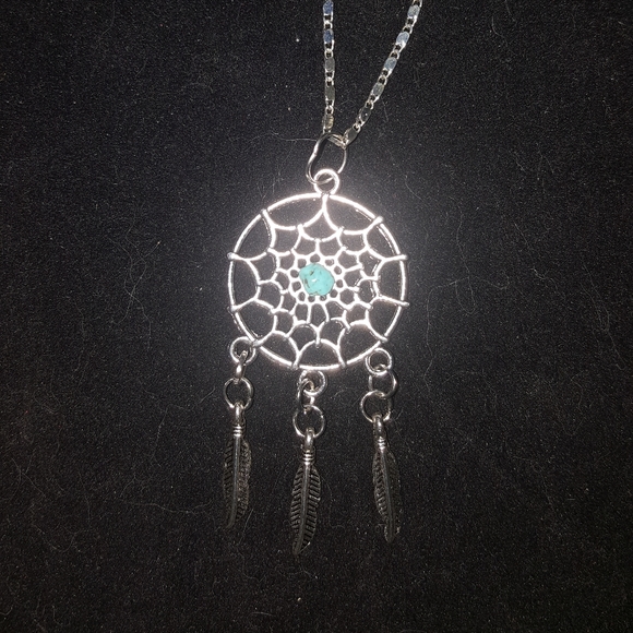 Necklaces - Picture 4 of 8